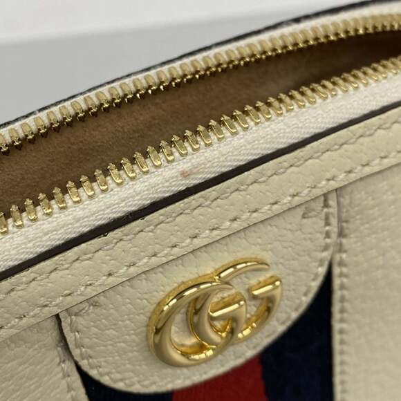 GUCCI White Leather Shoulder Bag - Picture 7 of 11